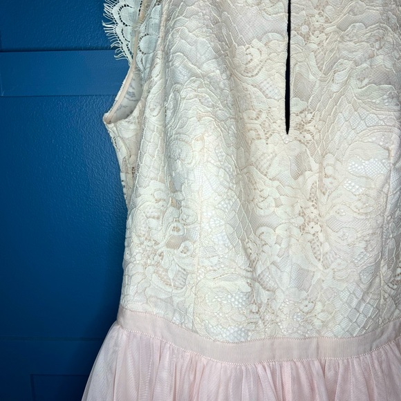 Gorgeous Blush Ted Baker Dress Size 1 - Picture 3 of 4